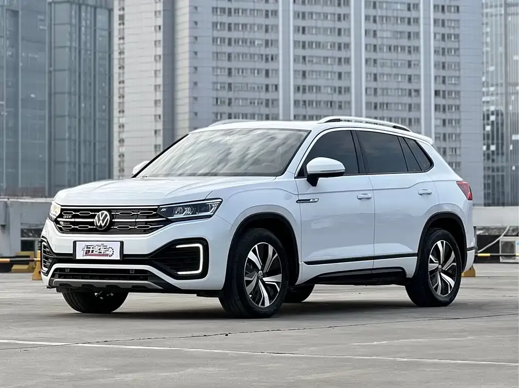 Volkswagen GTE PHEV 2021 из CN, фото 1