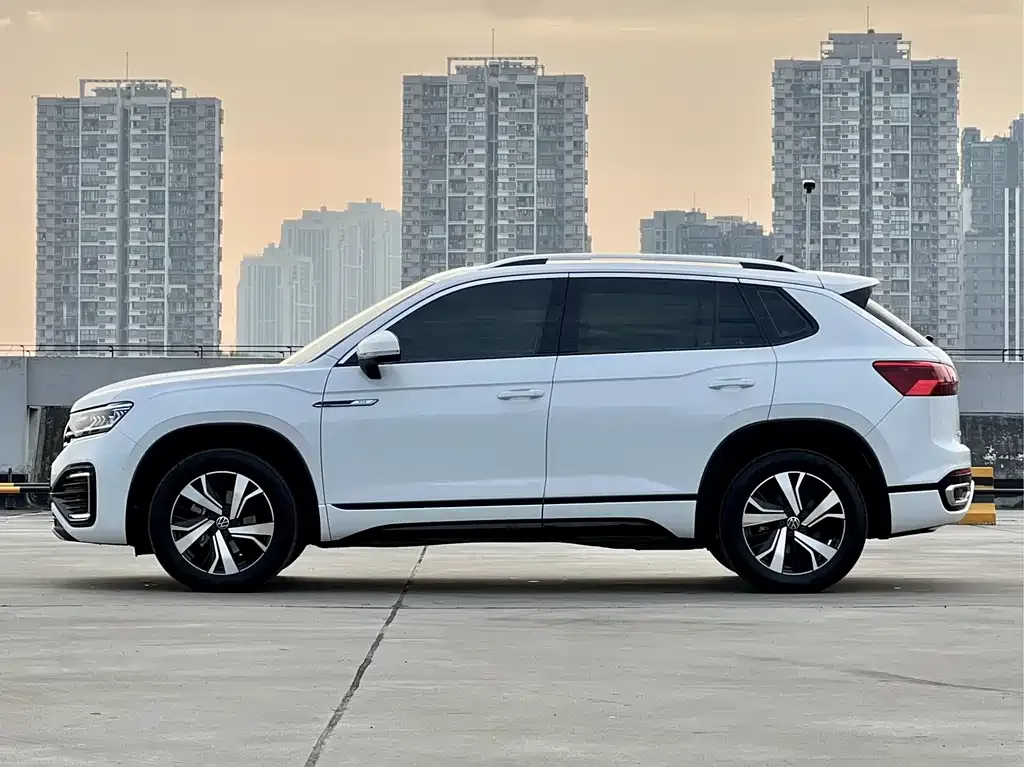 Volkswagen GTE PHEV 2021 из CN, фото 9