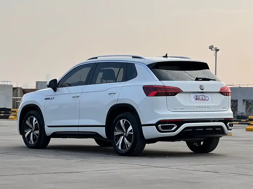 Volkswagen GTE PHEV 2021 из CN, фото 2