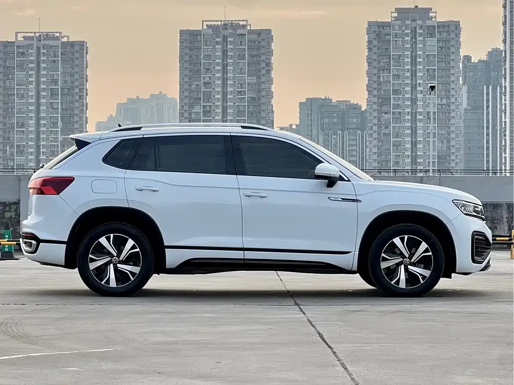 Volkswagen GTE PHEV 2021 из CN, фото 10