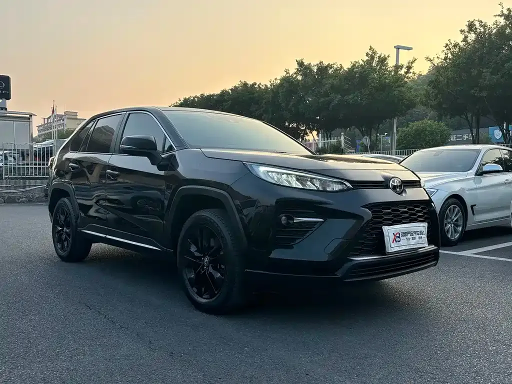 Toyota Wildlander 2021 из CN, фото 3