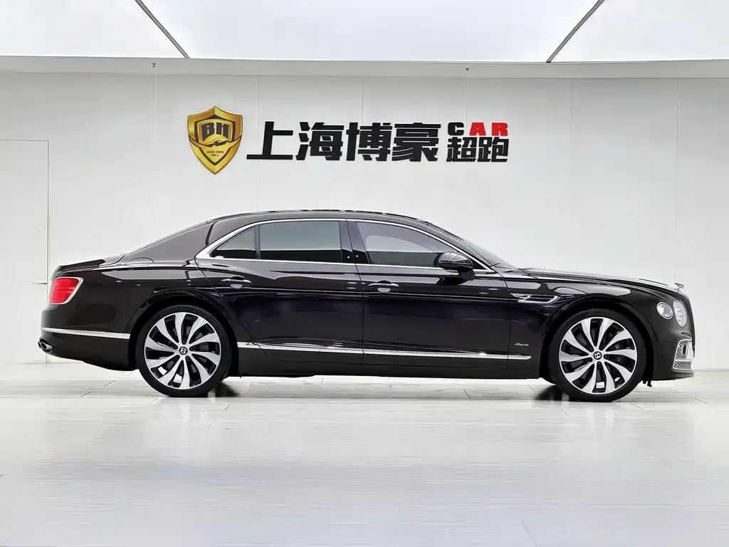 Bentley Flying Spur 2023 из CN, фото 6