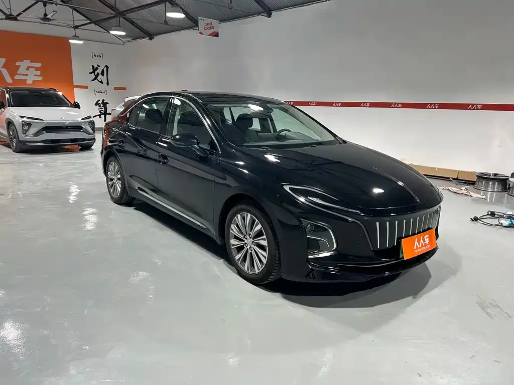 Hongqi E-QM5 — фото 7