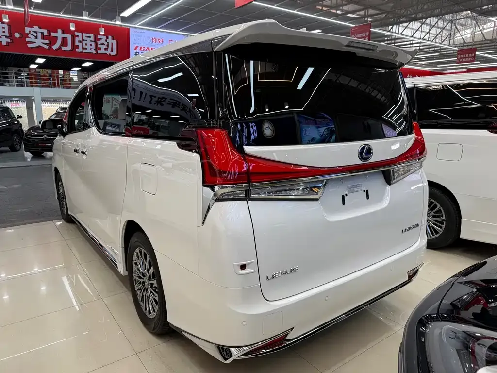Lexus LM 2022 из CN, фото 6
