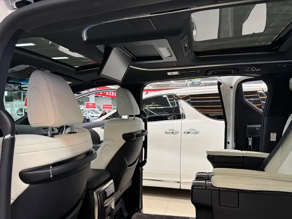 Lexus LM 2022 из CN, фото 9