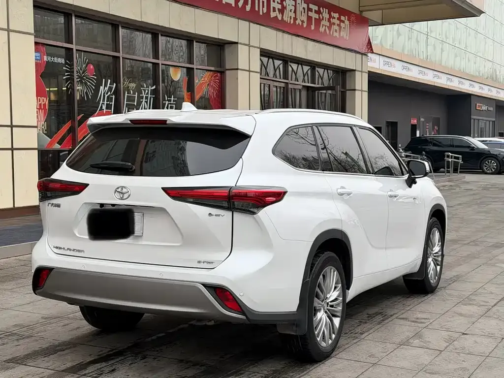 Toyota Highlander 2024 из CN, фото 8