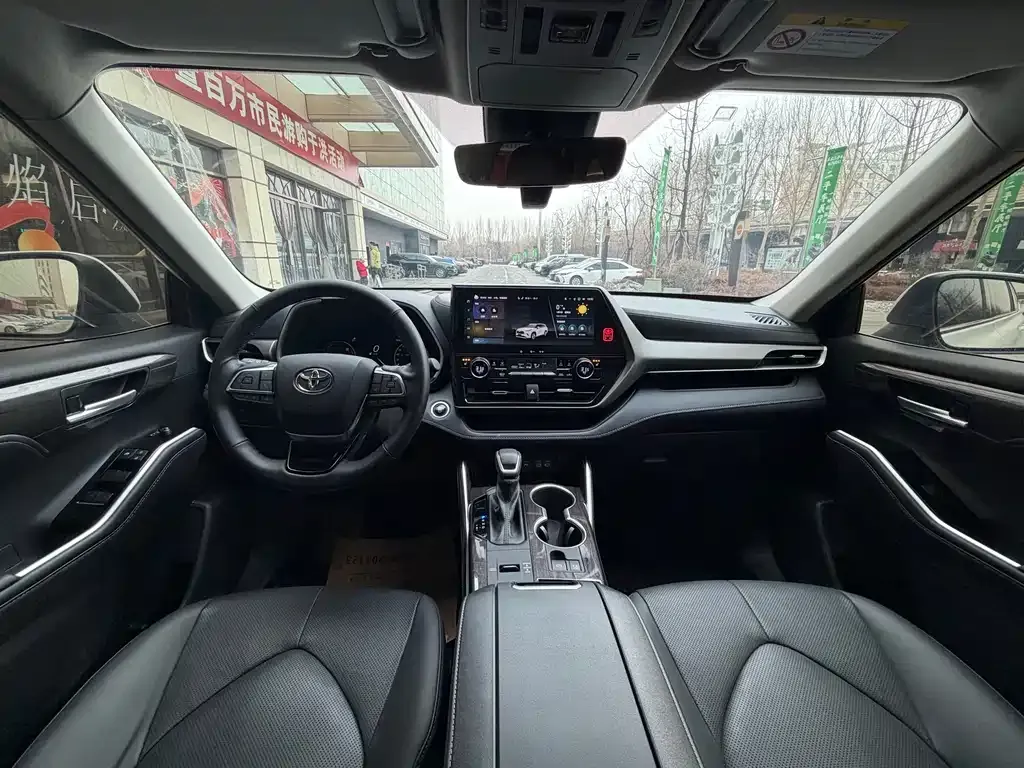 Toyota Highlander 2024 из CN, фото 7
