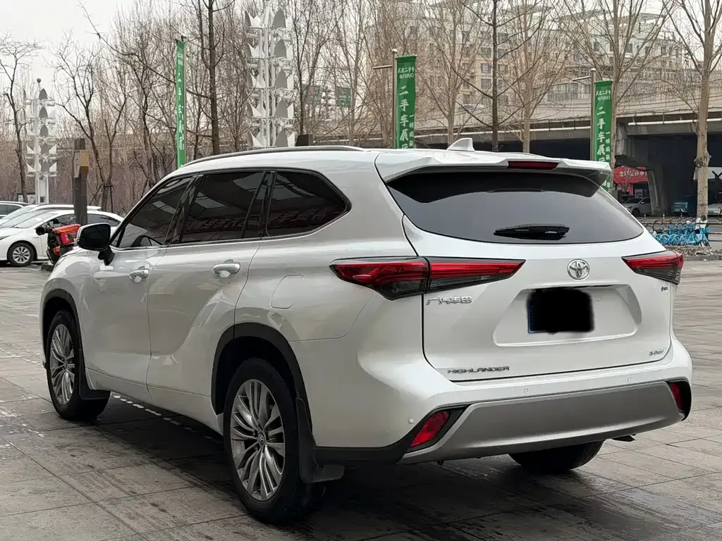 Toyota Highlander 2024 из CN, фото 10