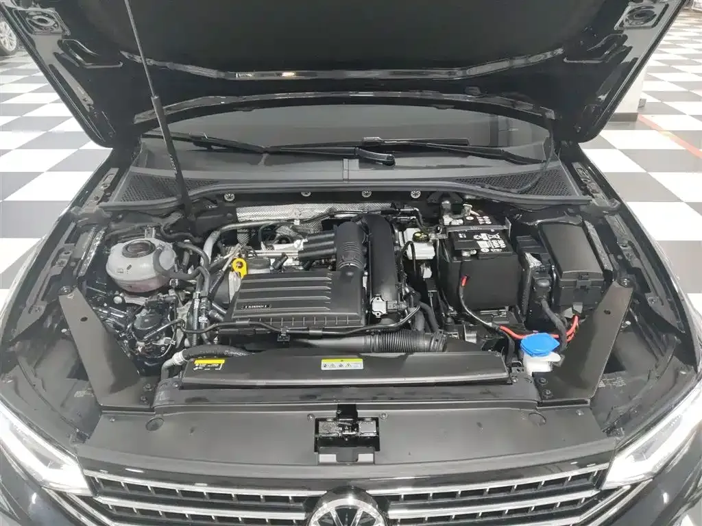 Volkswagen Magotan 2025 из CN, фото 10