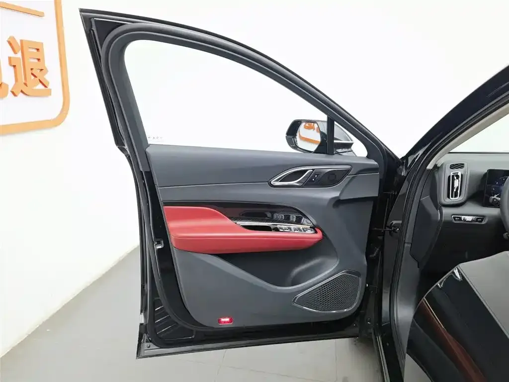 Hongqi HS3 2025 из CN, фото 8