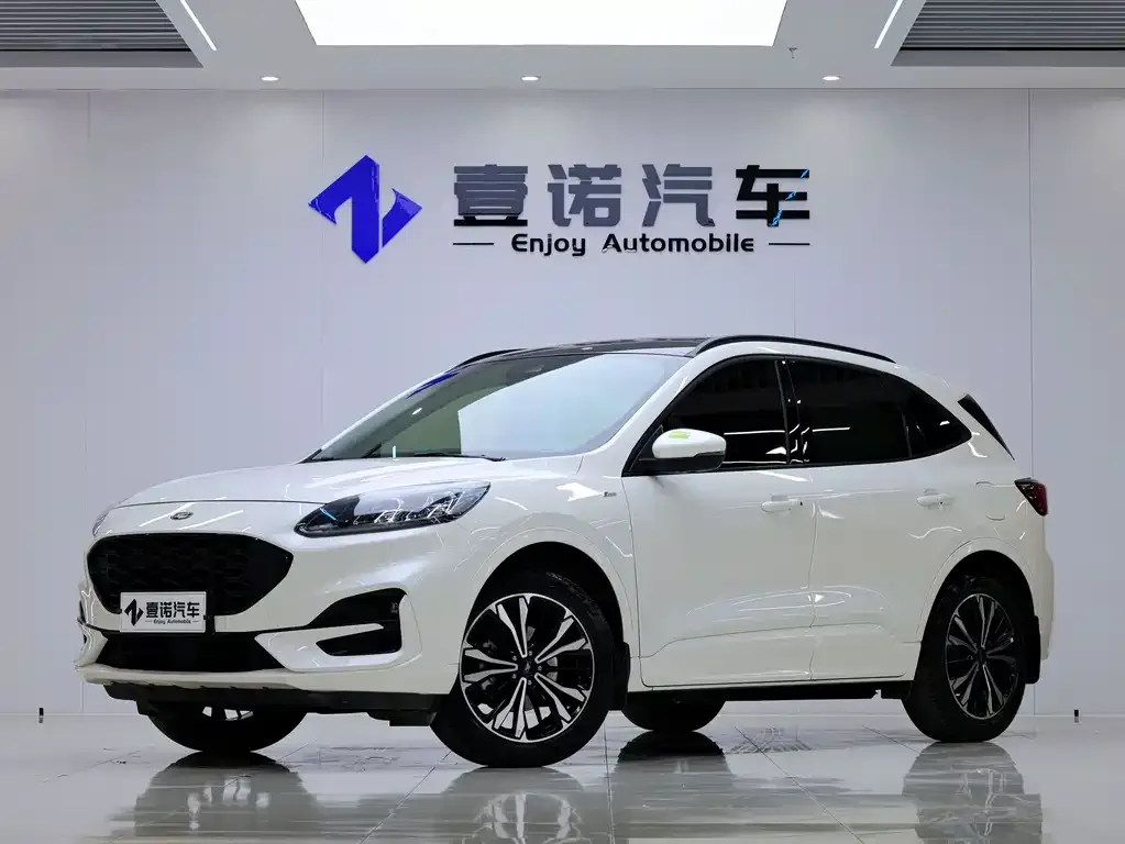 Ford Escape 2021 из CN, фото 1