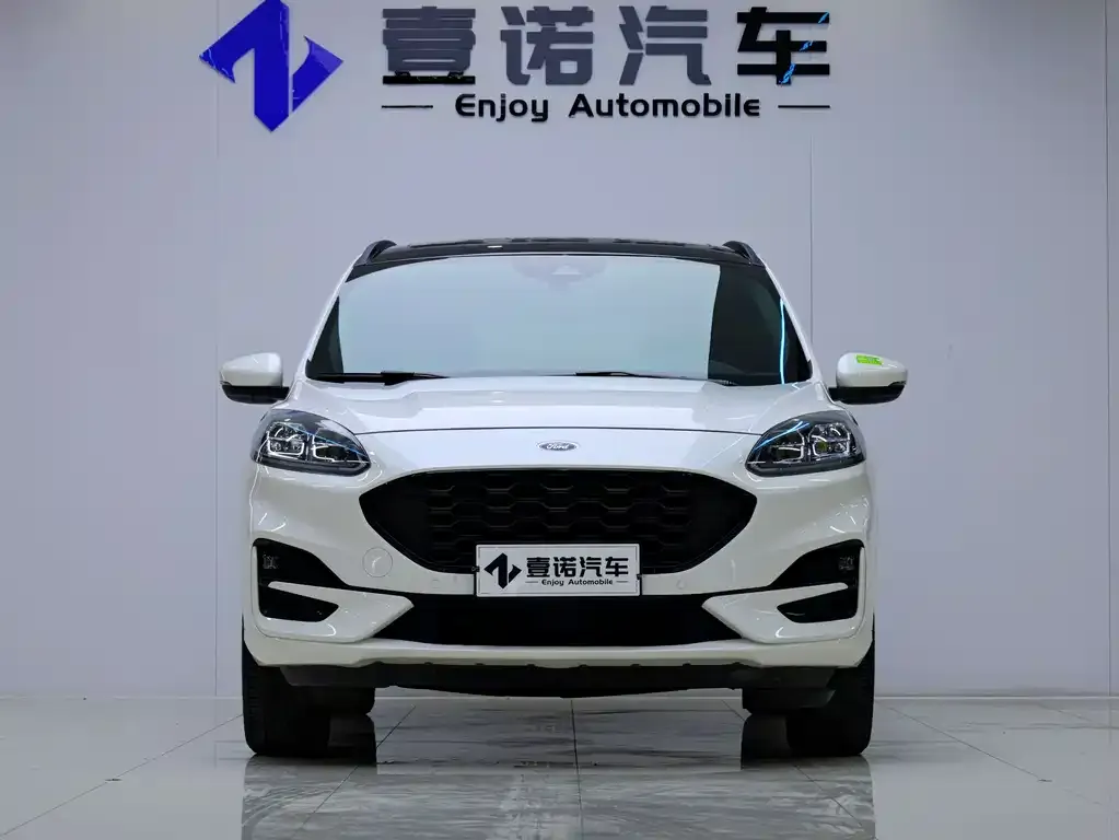 Ford Escape 2021 из CN, фото 2