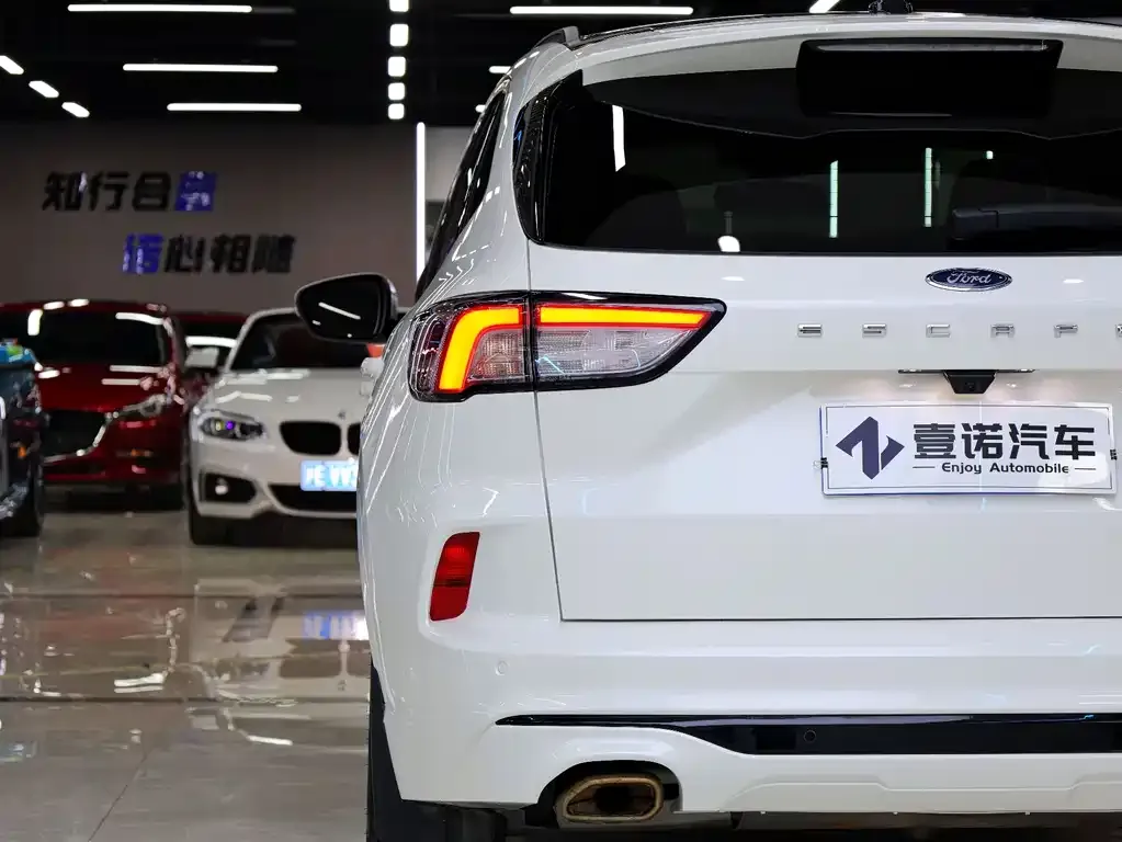 Ford Escape 2021 из CN, фото 7