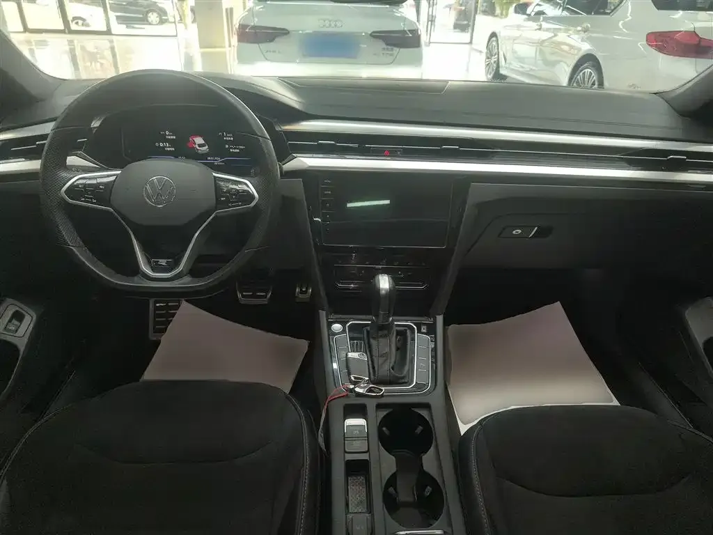 Volkswagen CC 2022 из CN, фото 2