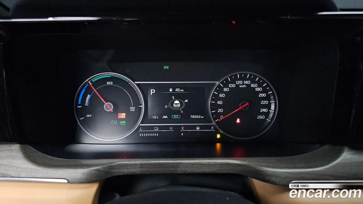 Kia Sorento — фото 8
