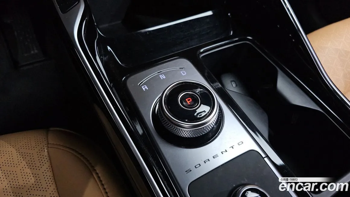 Kia Sorento — фото 9