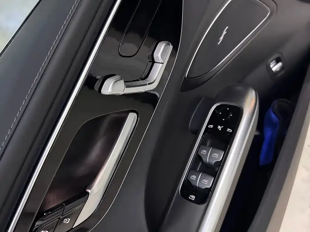 Mercedes-Benz C-Class 2023 из CN, фото 10