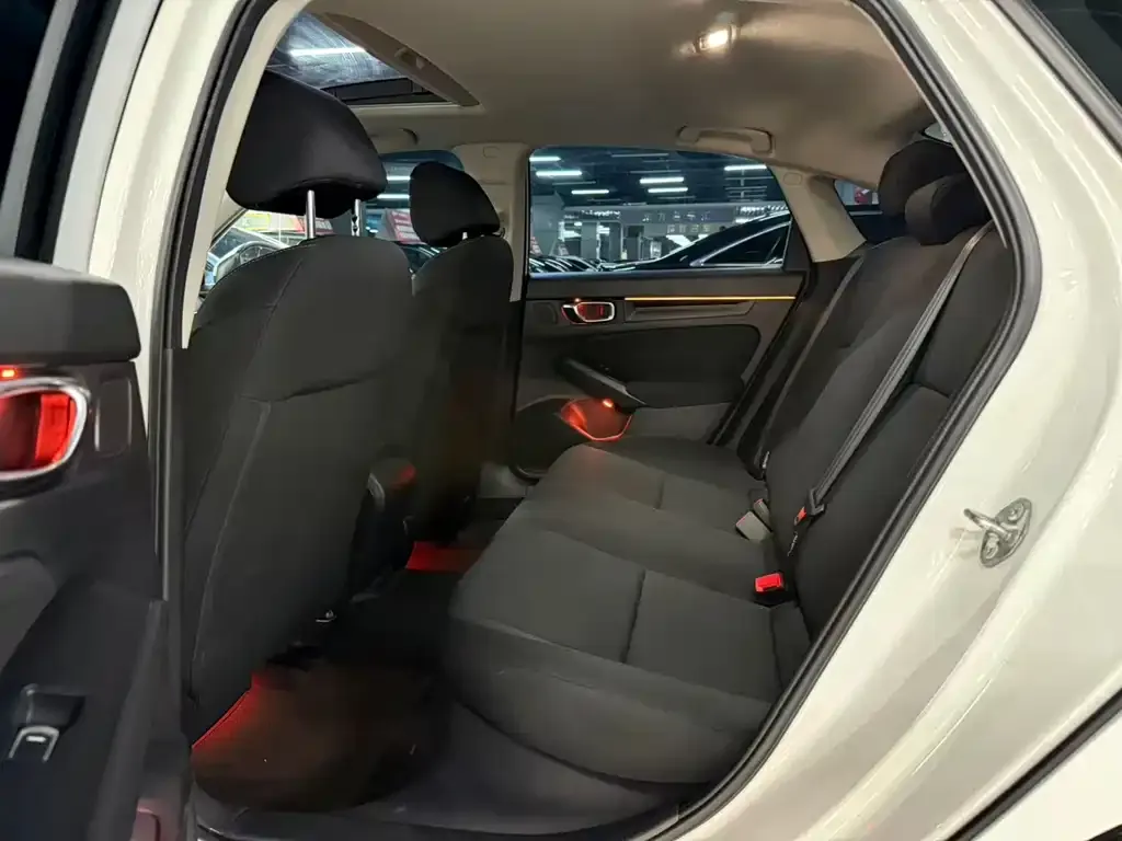 Honda Civic 2023 из CN, фото 3