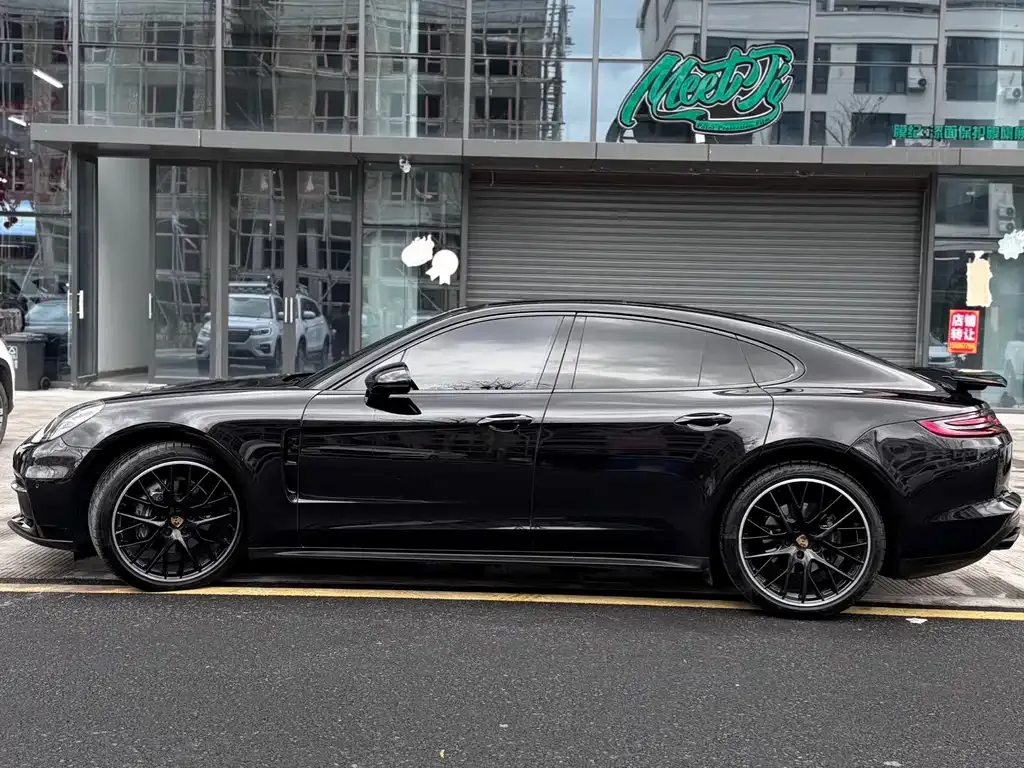 Porsche Panamera — фото 10