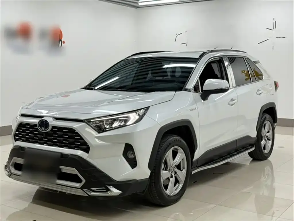 Toyota RAV4 — фото 2