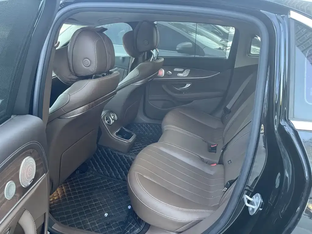 Mercedes-Benz E-Class 2022 из CN, фото 2