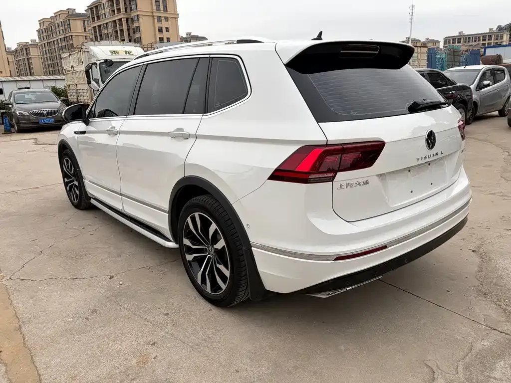 Volkswagen Tiguan L 2021 из CN, фото 10