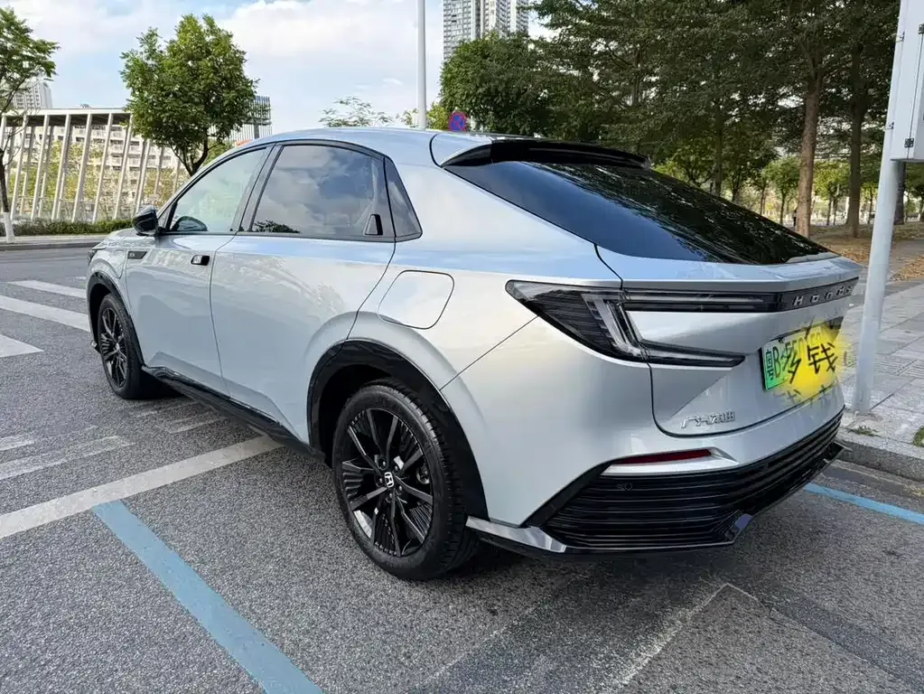 Honda e:NP2 2024 из CN, фото 8