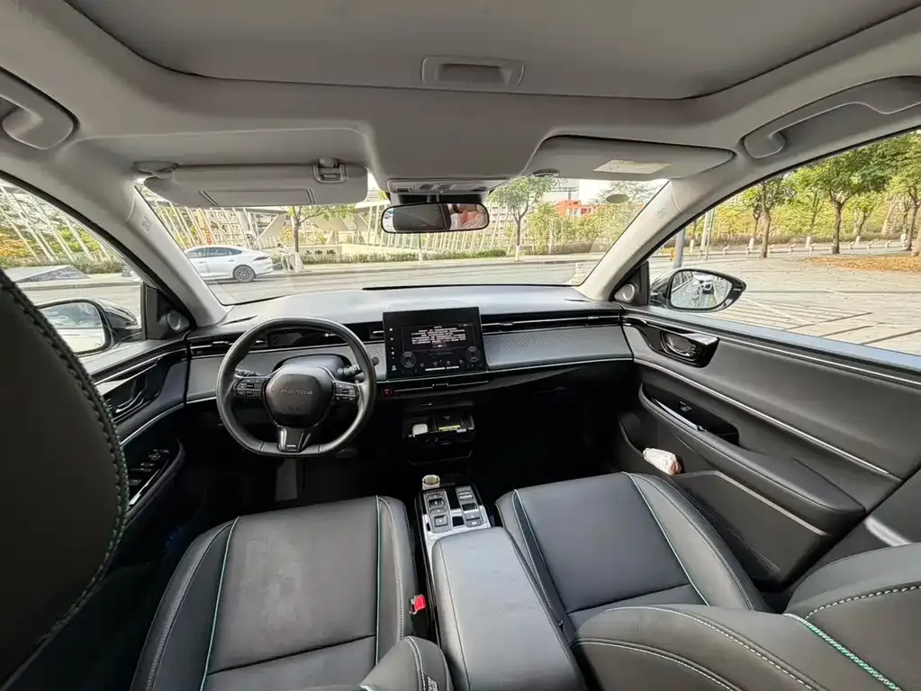 Honda e:NP2 2024 из CN, фото 5
