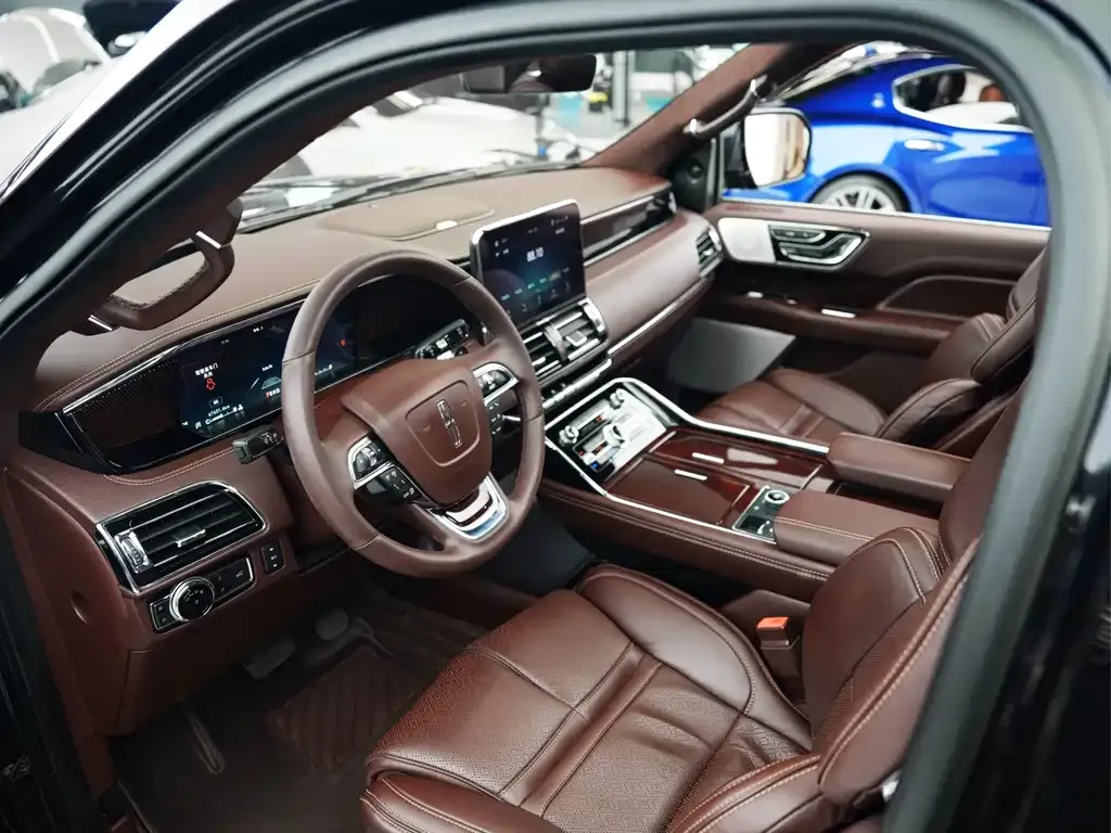 Lincoln Navigator 2021 из CN, фото 9
