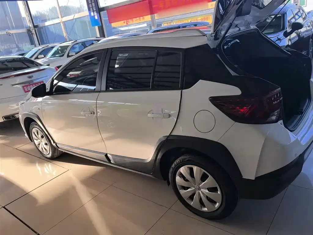 Toyota Yaris L 2022 из CN, фото 10