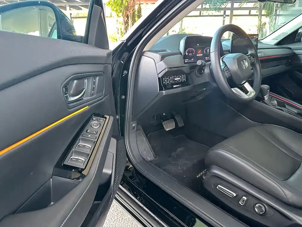 Honda Accord — фото 3