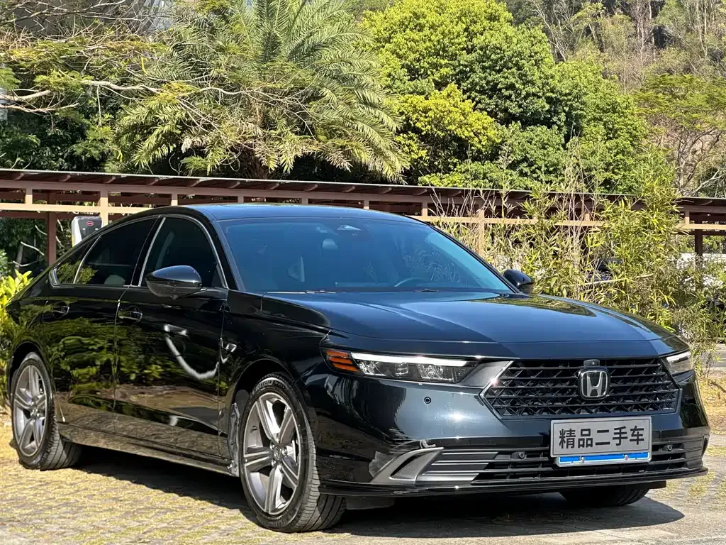 Honda Accord — фото 7