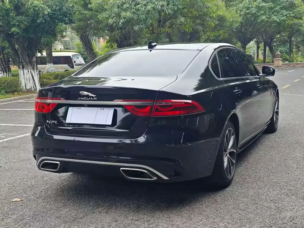 Jaguar XFL 2023 из CN, фото 9