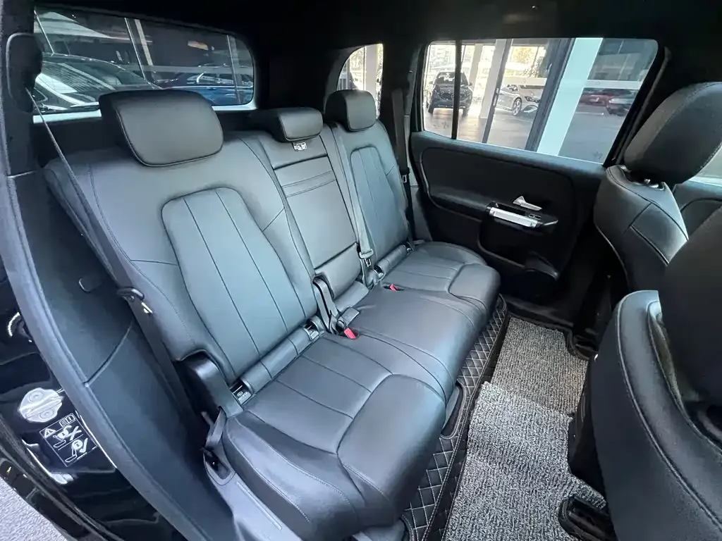 Mercedes-Benz GLB 2023 из CN, фото 2