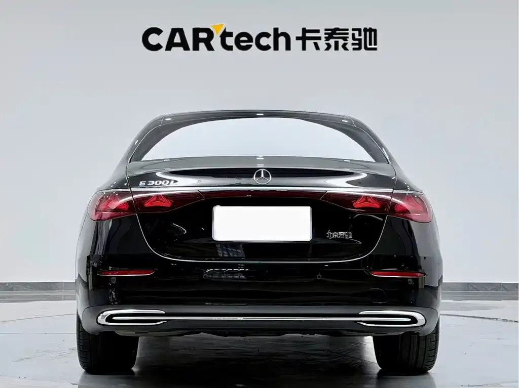 Mercedes-Benz E-Class 2024 из CN, фото 2