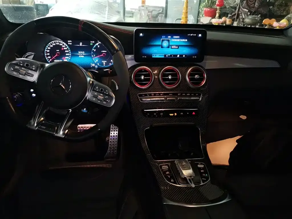 Mercedes-Benz GLC AMG — фото 10