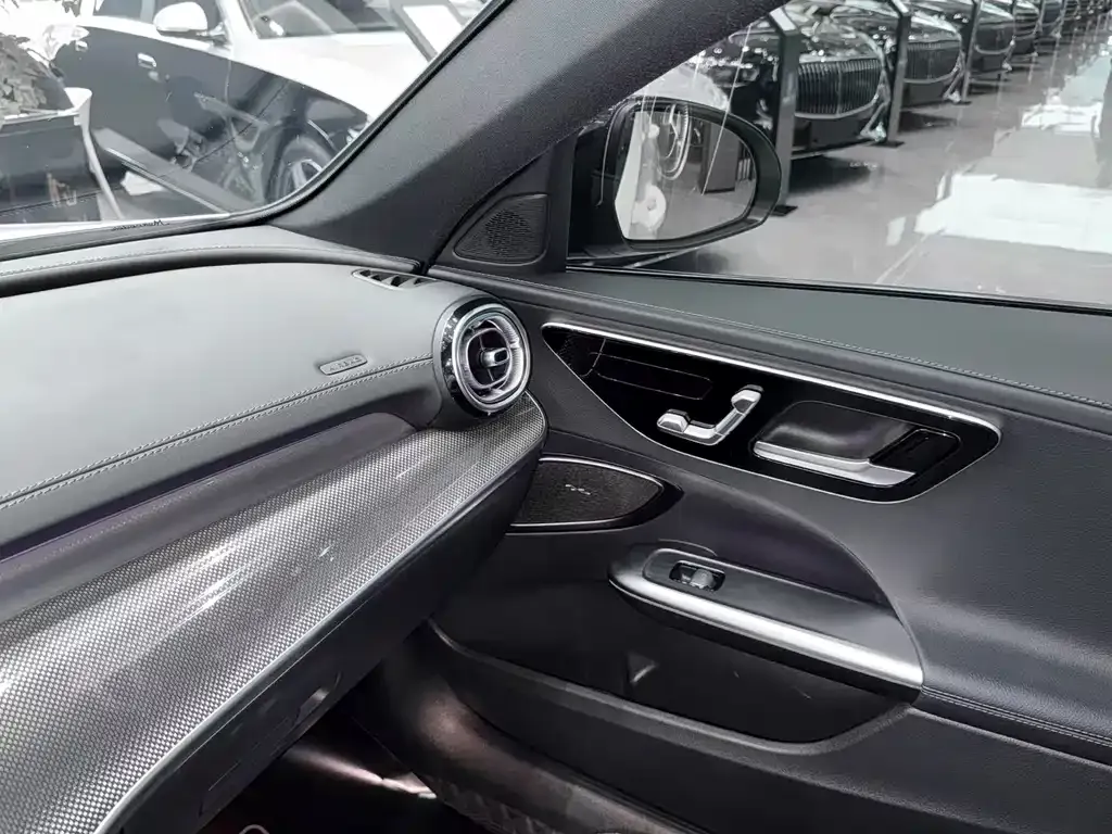 Mercedes-Benz C-Class 2023 из CN, фото 3