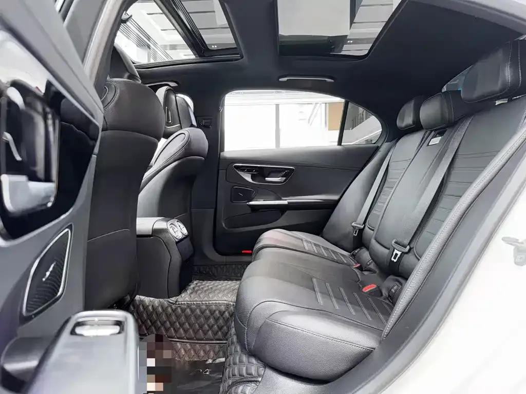 Mercedes-Benz C-Class 2023 из CN, фото 4