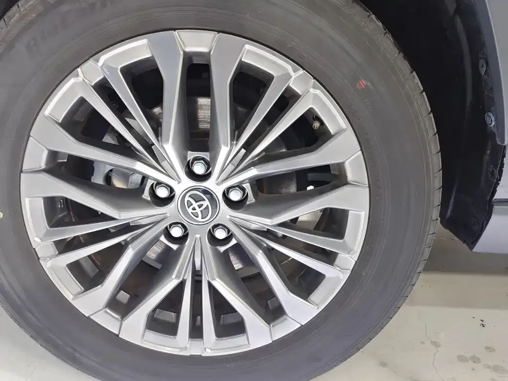 Toyota Wildlander 2023 из CN, фото 7