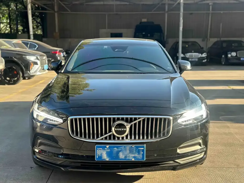 Volvo S90 — фото 5