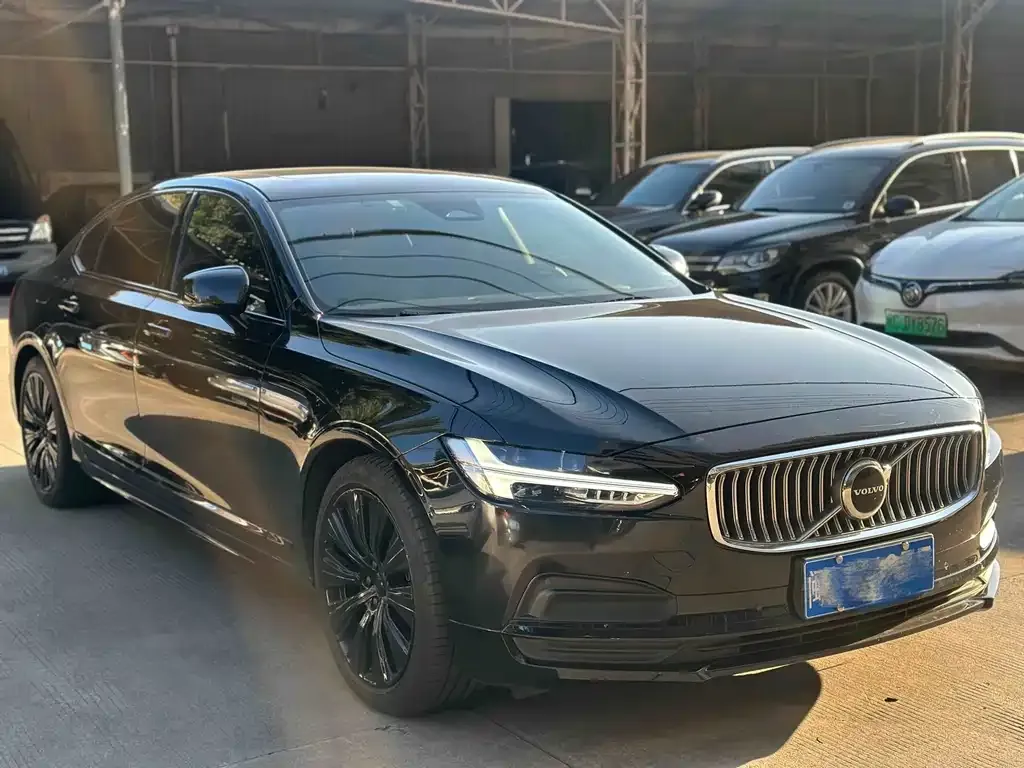 Volvo S90 — фото 3