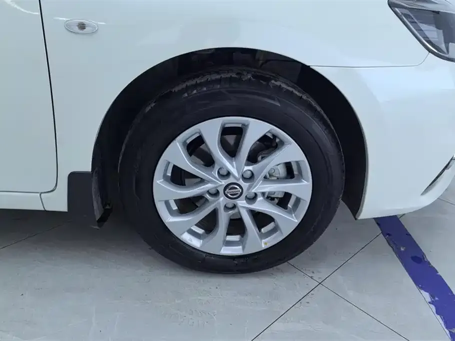 Nissan Sylphy 2023 из CN, фото 2