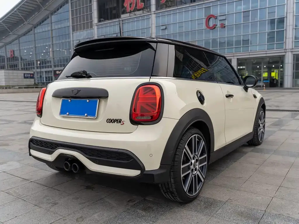 MINI Cooper (3-door) 2023 из CN, фото 5