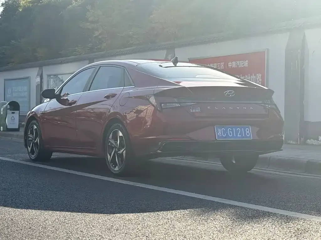 Hyundai Elantra 2021 из CN, фото 3