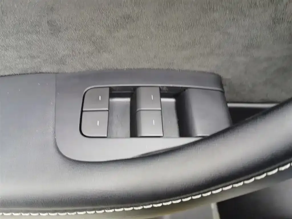Tesla Model 3 2023 из CN, фото 9
