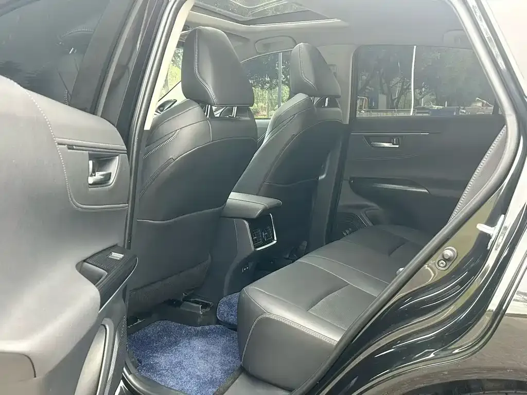 Toyota Venza 2025 из CN, фото 2