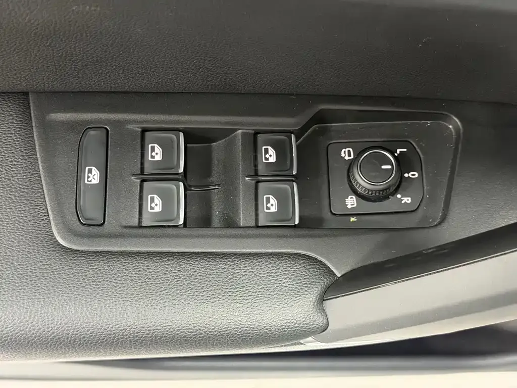 Volkswagen Tayron 2022 из CN, фото 9