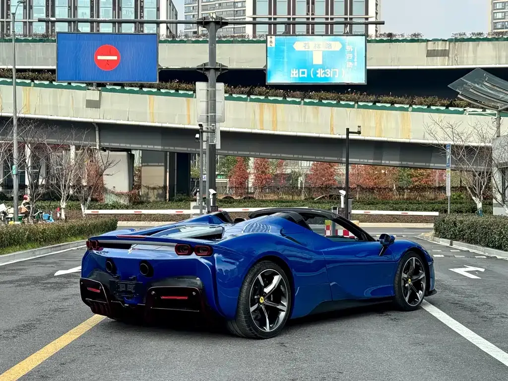 Ferrari SF90 2023 из CN, фото 8