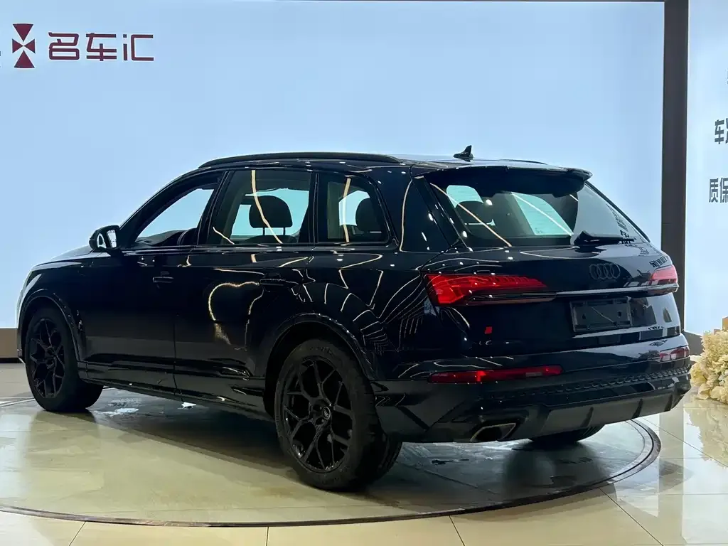Audi Q7 2026 из CN, фото 7