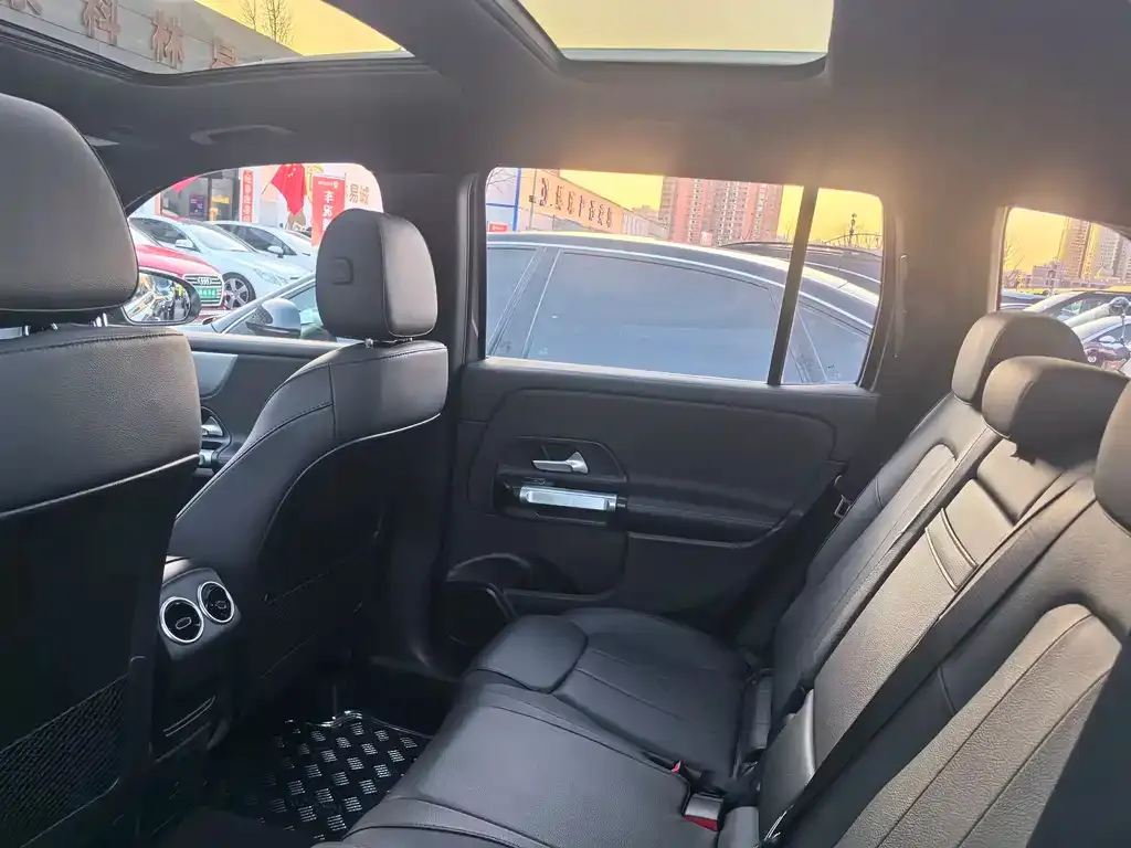 Mercedes-Benz GLB 2023 из CN, фото 9
